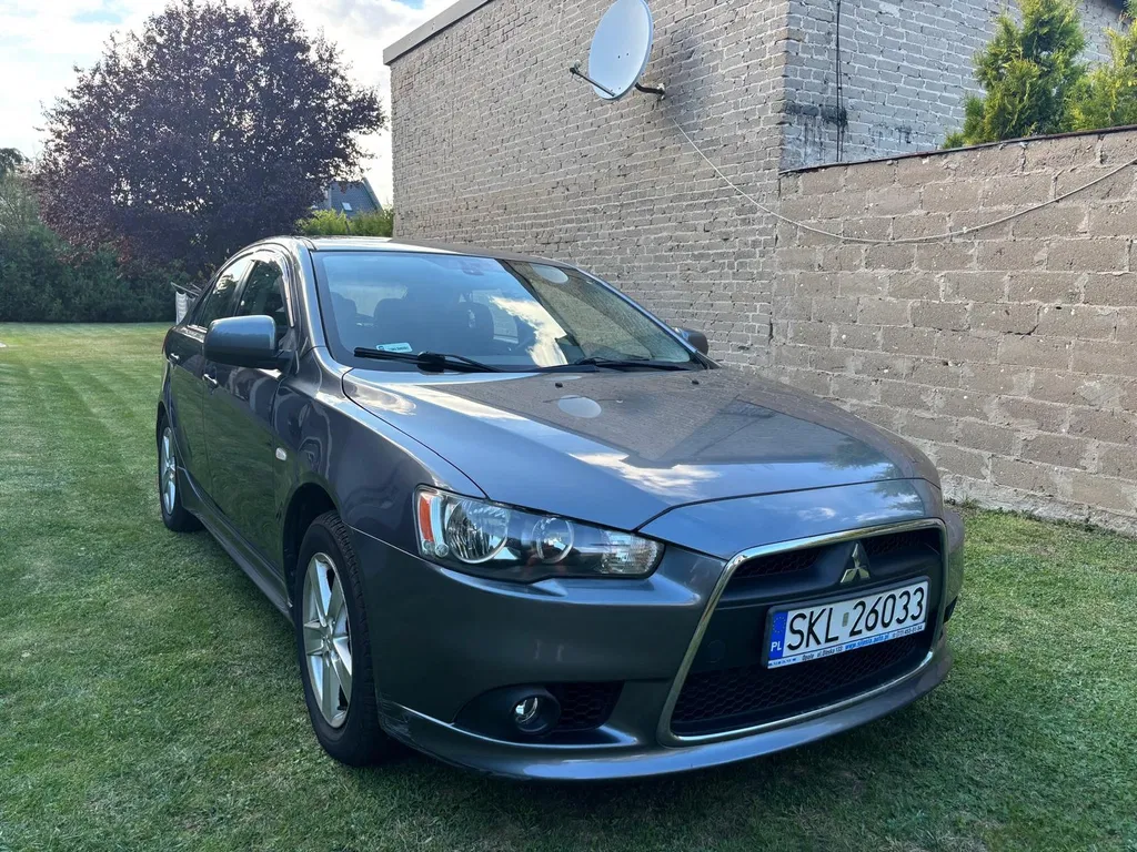 Zdjęcie: 2009 Mitsubishi Lancer