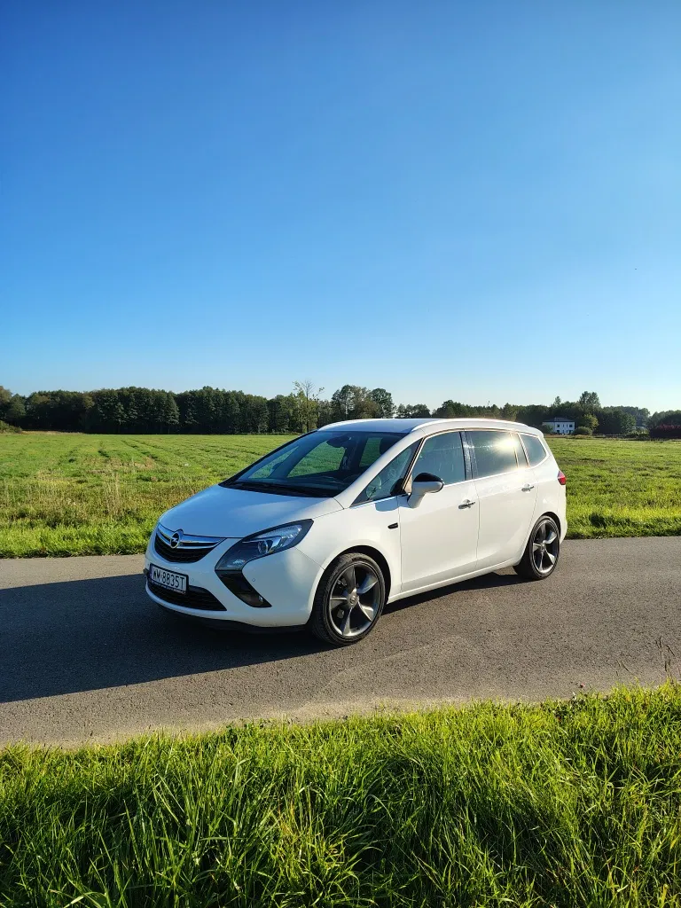 Zdjęcie: 2012 Opel Zafira