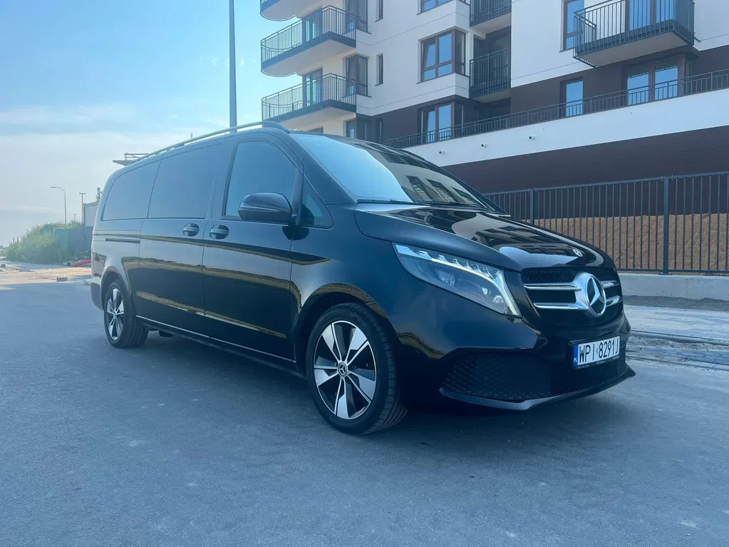 Zdjęcie: 2023 Mercedes-Benz V klasa