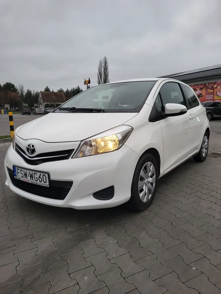 Zdjęcie: 2012 Toyota Yaris