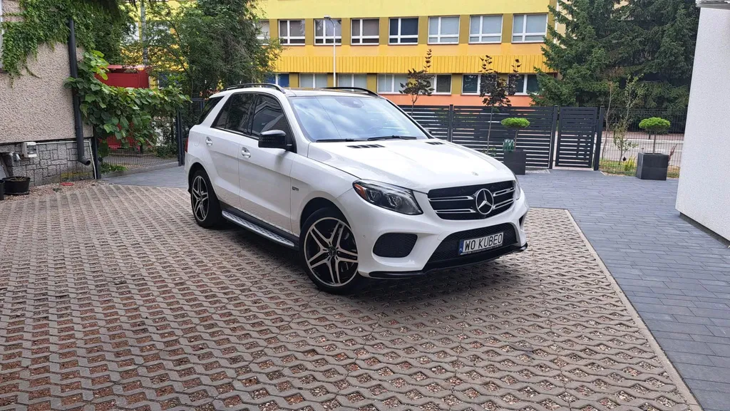 Zdjęcie: 2017 Mercedes-Benz GLE