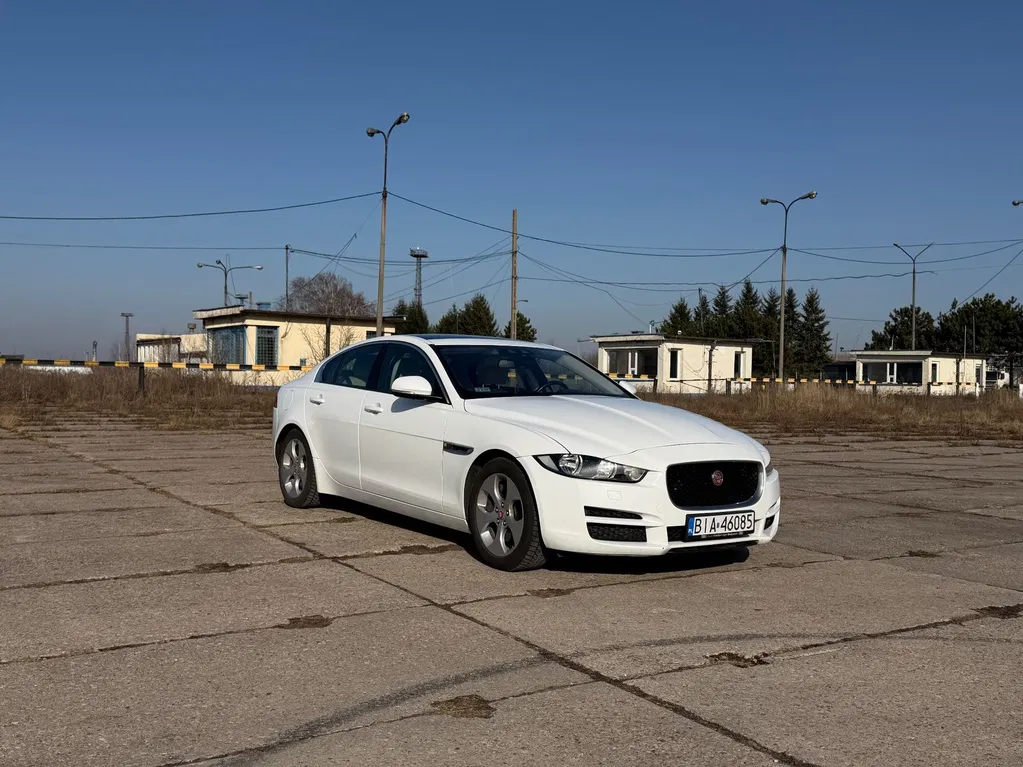 Zdjęcie: 2016 Jaguar XE