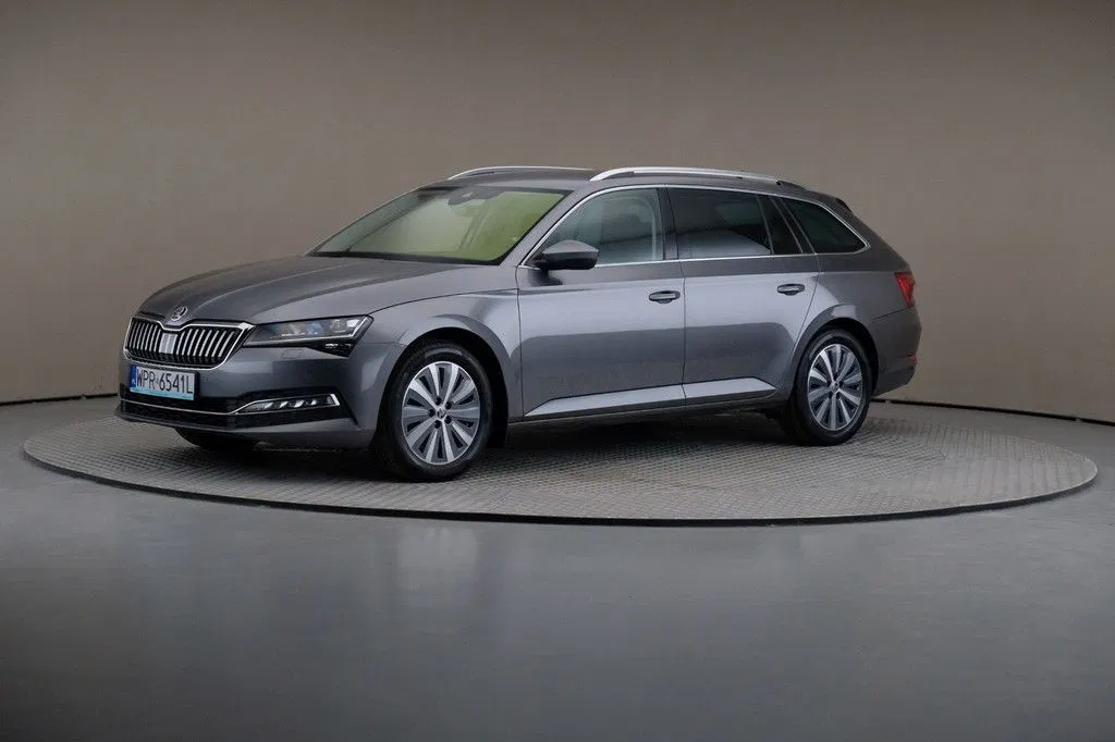 Zdjęcie: 2023 Skoda Superb