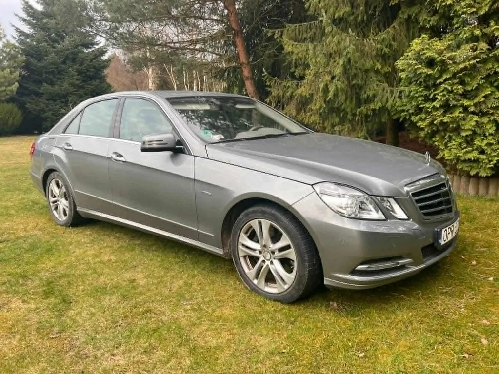 Zdjęcie: 2010 Mercedes-Benz E Klasa