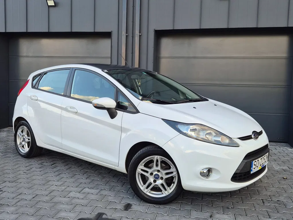 Zdjęcie: 2012 Ford Fiesta