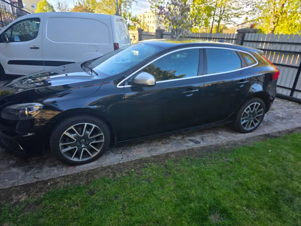 Zdjęcie: 2014 Volvo V40