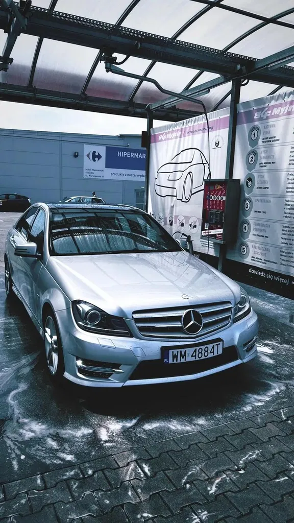 Zdjęcie: 2011 Mercedes-Benz C Klasa