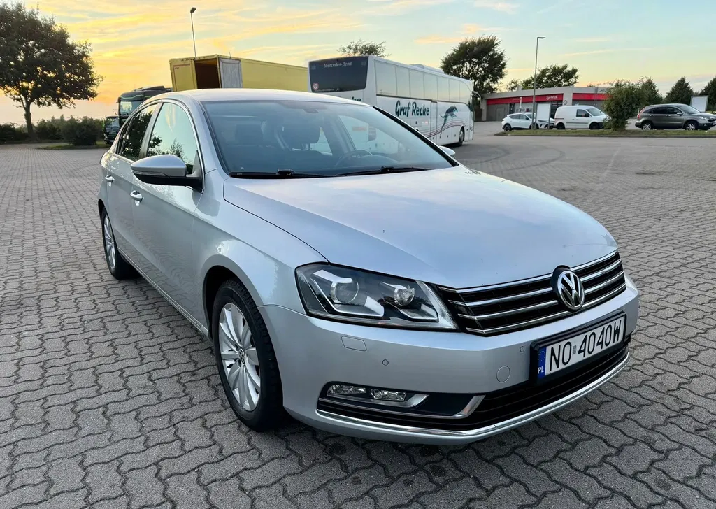 Zdjęcie: 2012 Volkswagen Passat