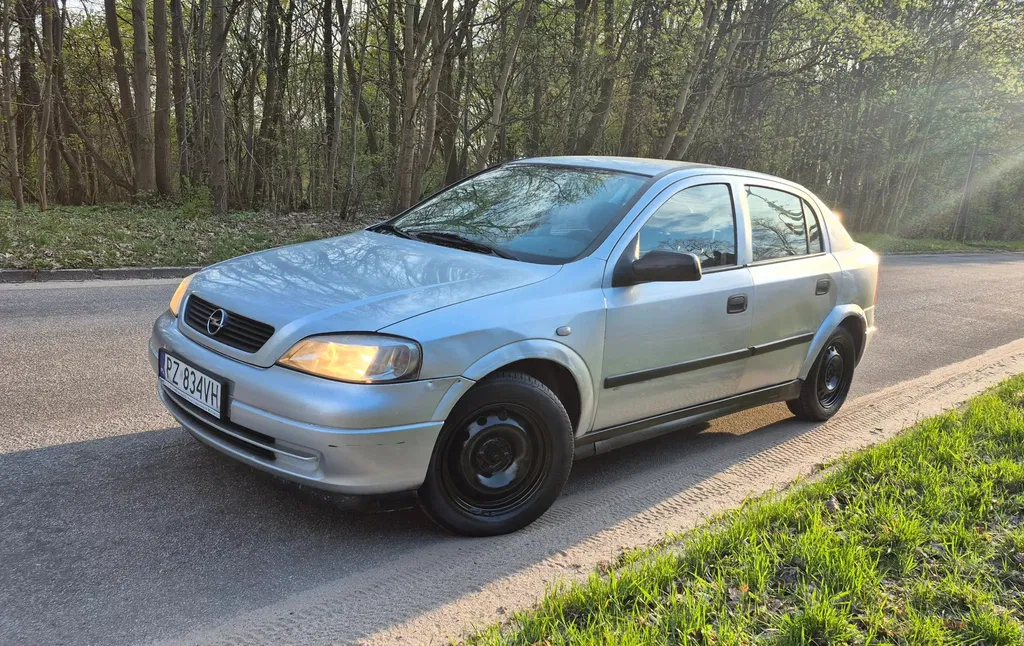 Zdjęcie: 2009 Opel Astra