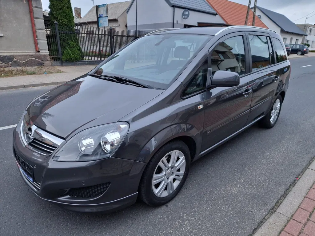 Zdjęcie: 2012 Opel Zafira