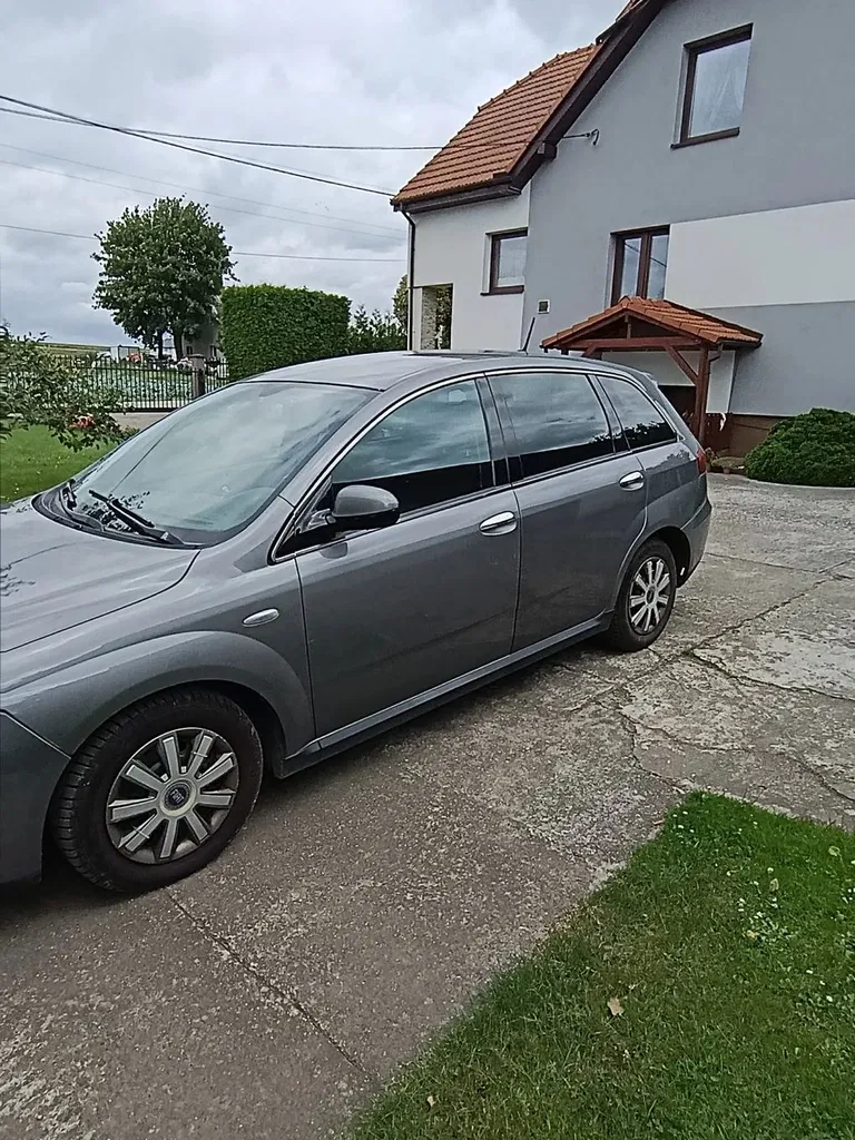 Zdjęcie: 2010 Fiat Croma