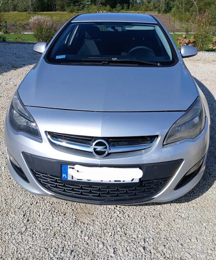 Zdjęcie: 2013 Opel Astra