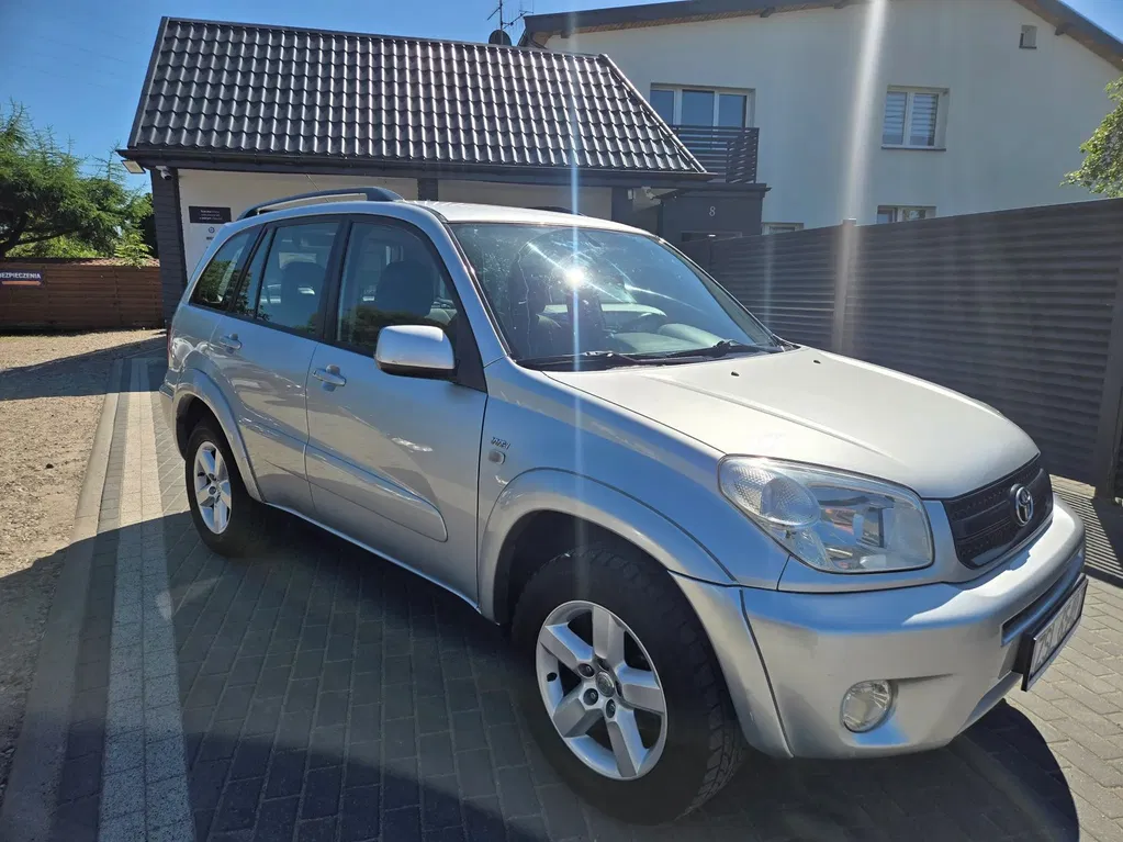 Zdjęcie: 2004 Toyota RAV-4