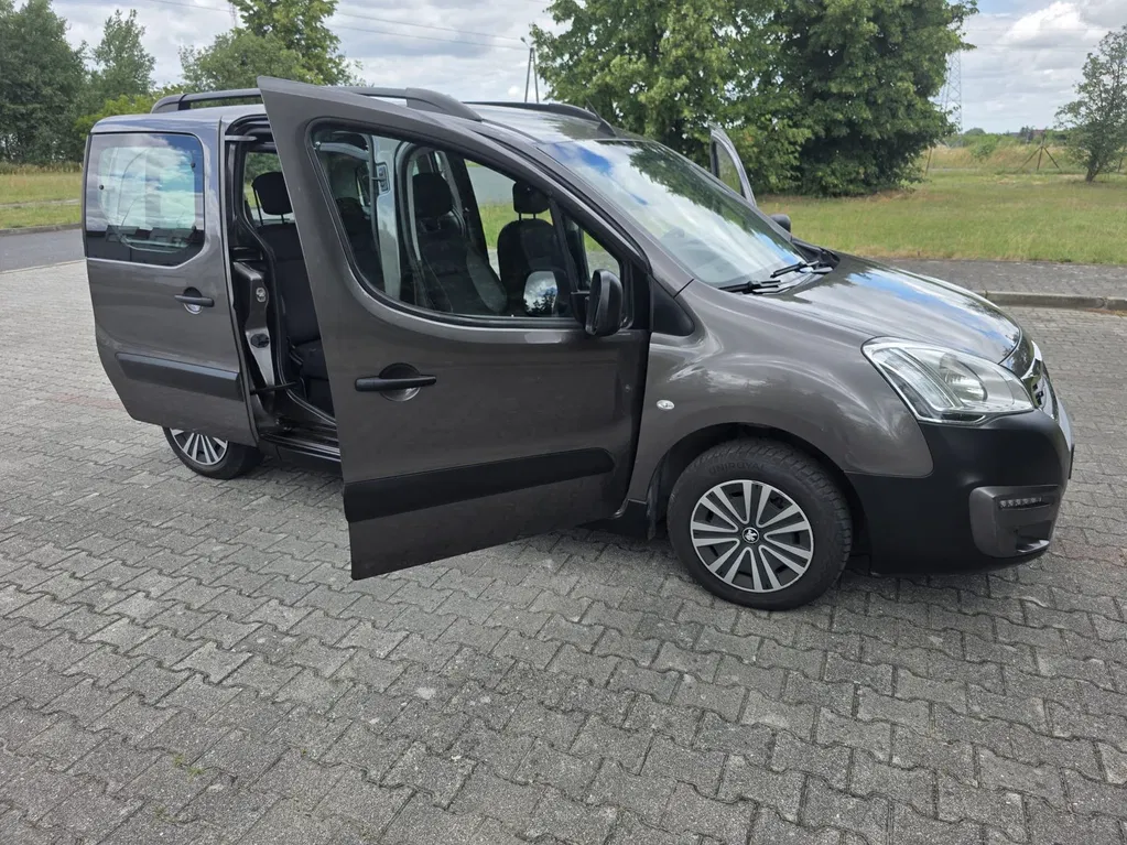Zdjęcie: 2016 Peugeot Partner
