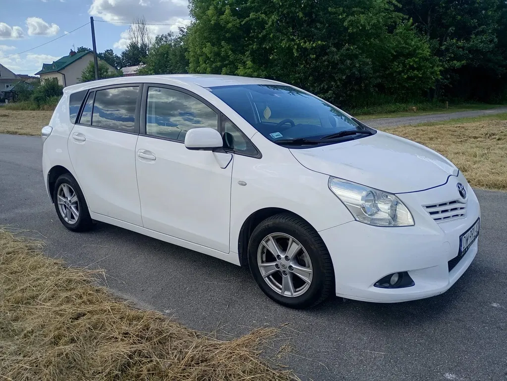Zdjęcie: 2009 Toyota Verso