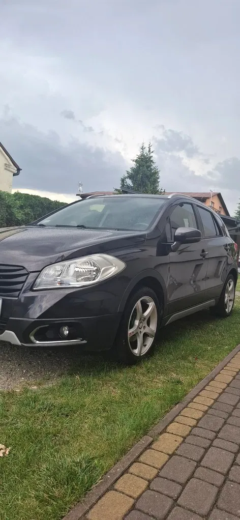 Zdjęcie: 2013 Suzuki SX4