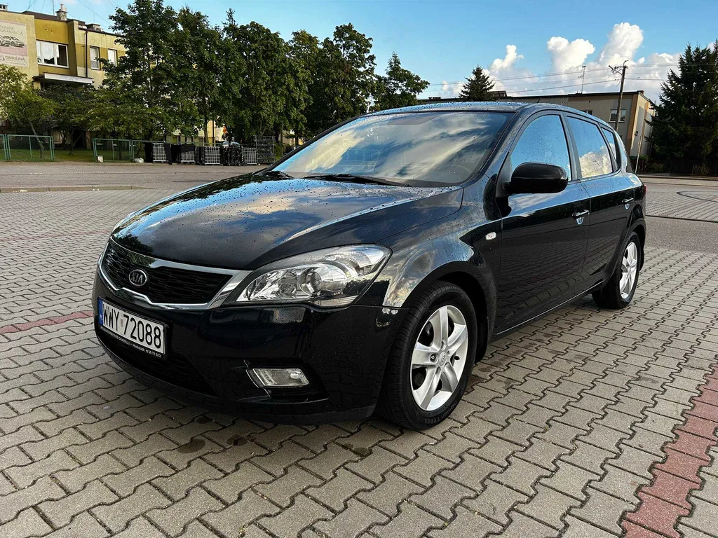Zdjęcie: 2011 Kia Cee'd