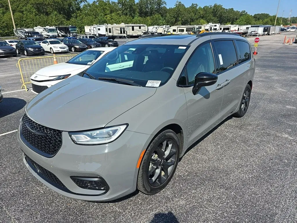 Zdjęcie: 2025 Chrysler Pacifica