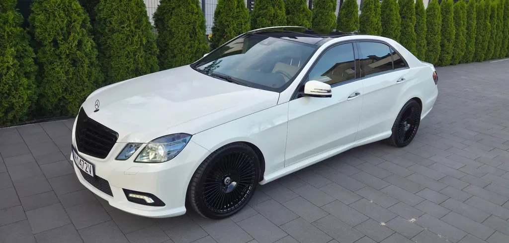 Zdjęcie: 2010 Mercedes-Benz E Klasa