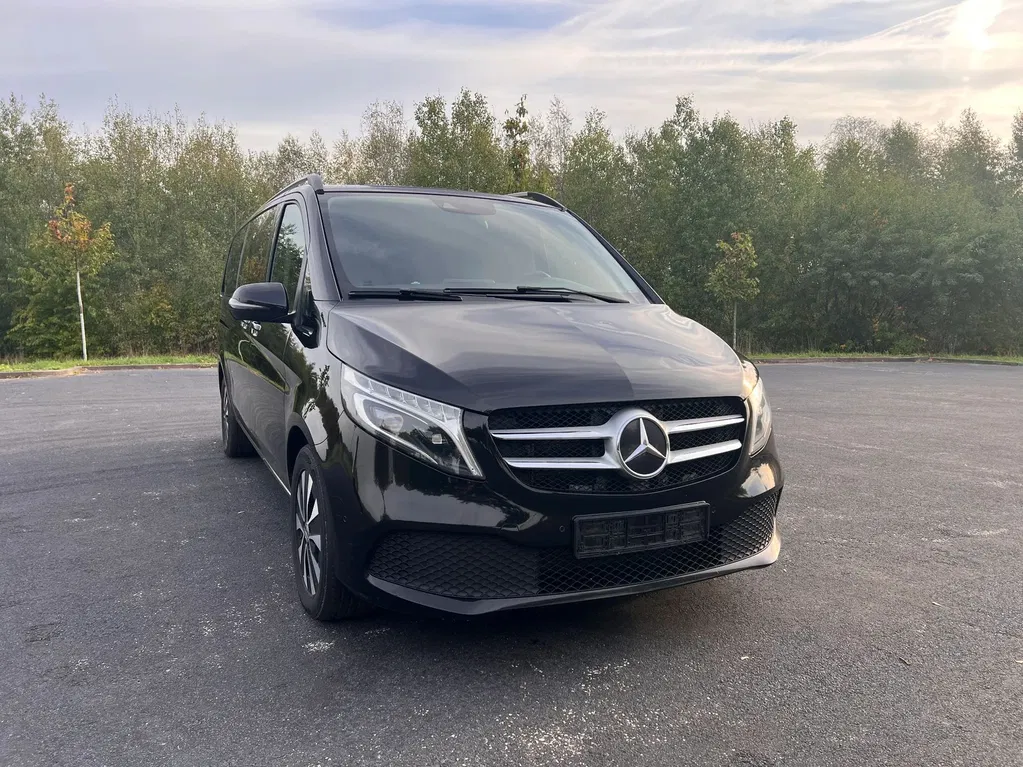 Zdjęcie: 2021 Mercedes-Benz V klasa