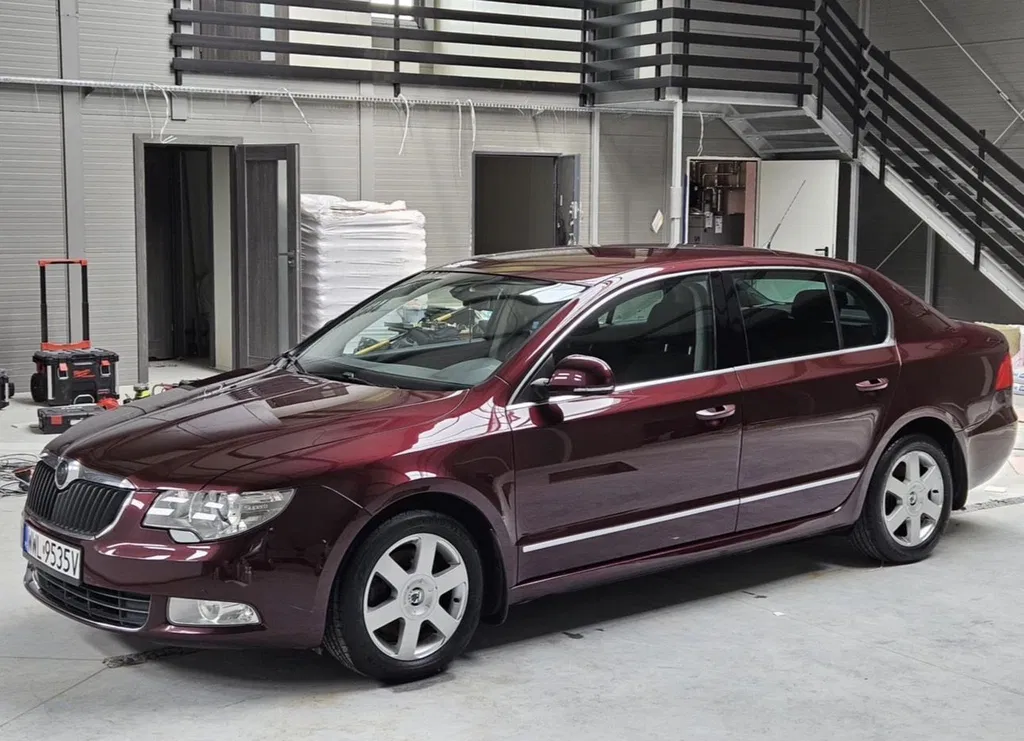 Zdjęcie: 2009 Skoda Superb