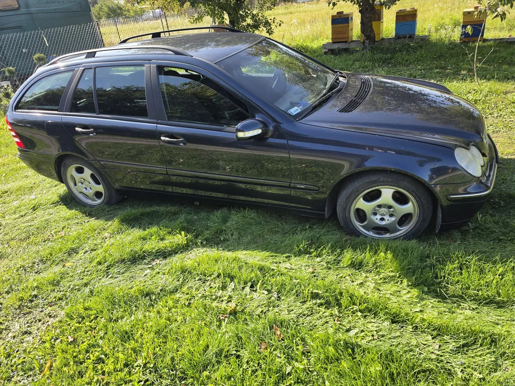 Zdjęcie: 2004 Mercedes-Benz C Klasa