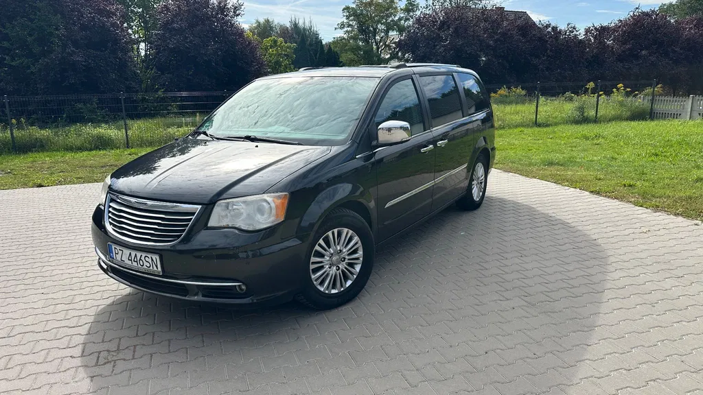 Zdjęcie: 2013 Chrysler Town & Country