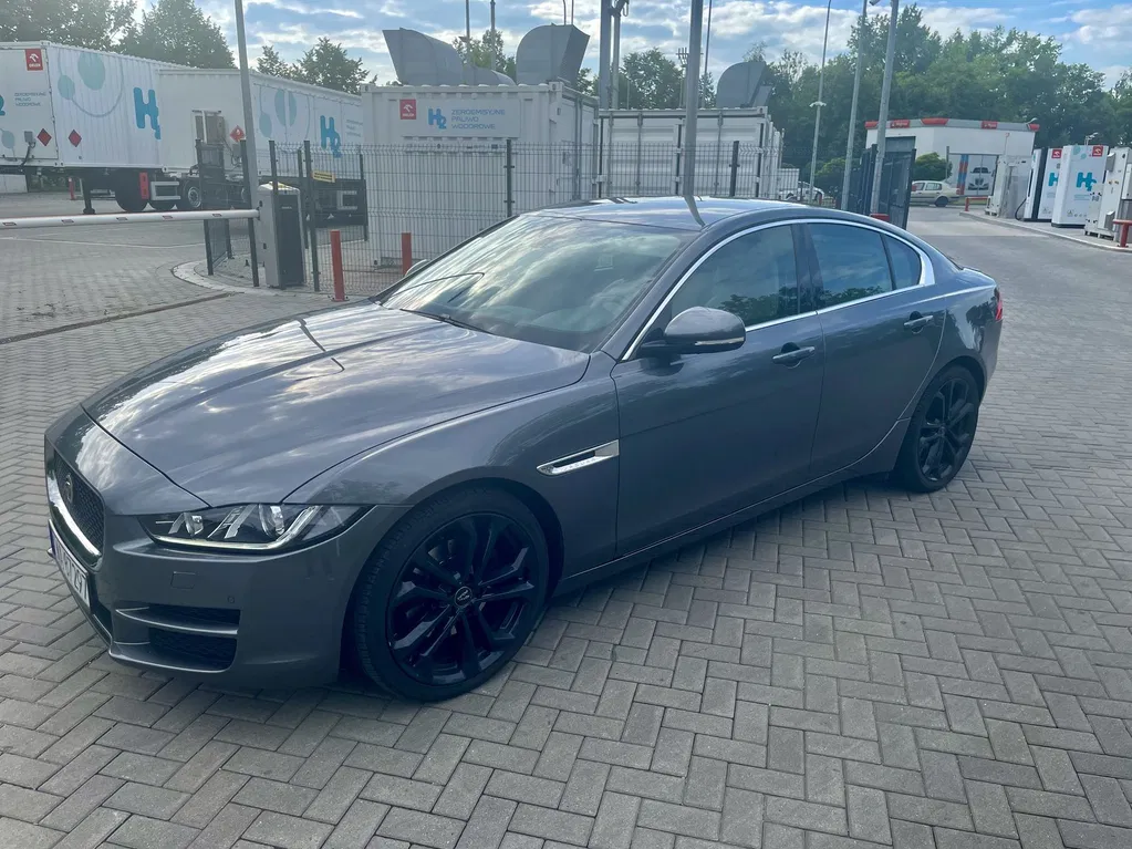 Zdjęcie: 2015 Jaguar XE