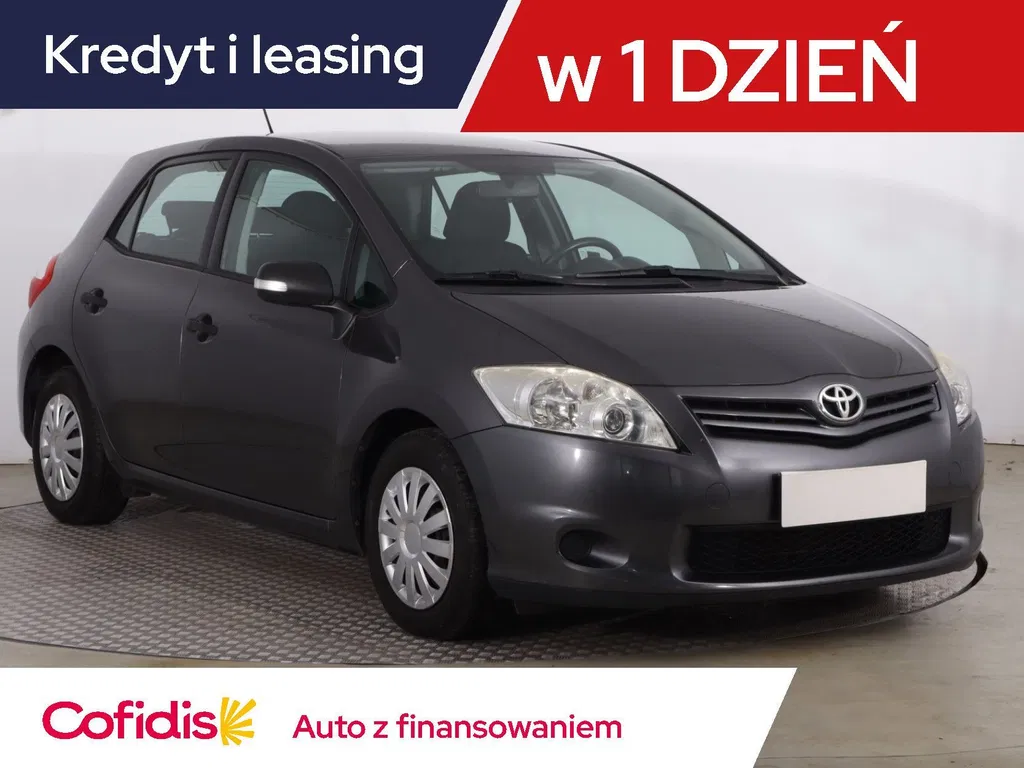 Zdjęcie: 2011 Toyota Auris