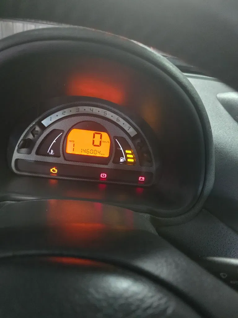 Zdjęcie: 2003 Citroen C2