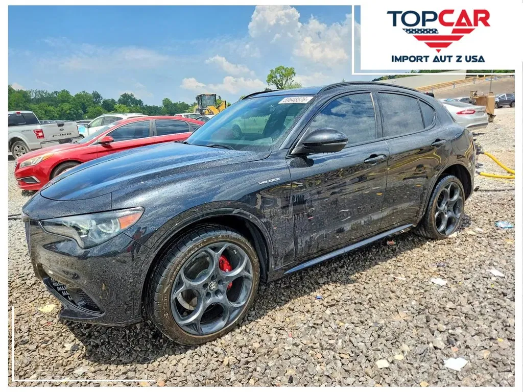 Zdjęcie: 2023 Alfa Romeo Stelvio