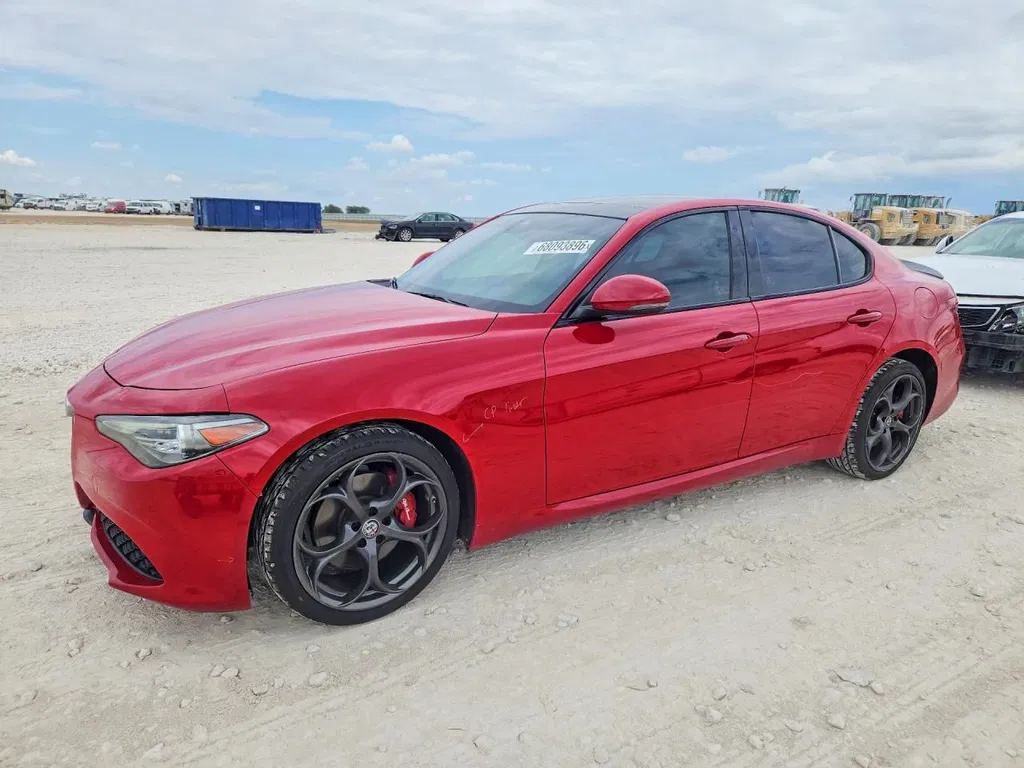 Zdjęcie: 2017 Alfa Romeo Giulia