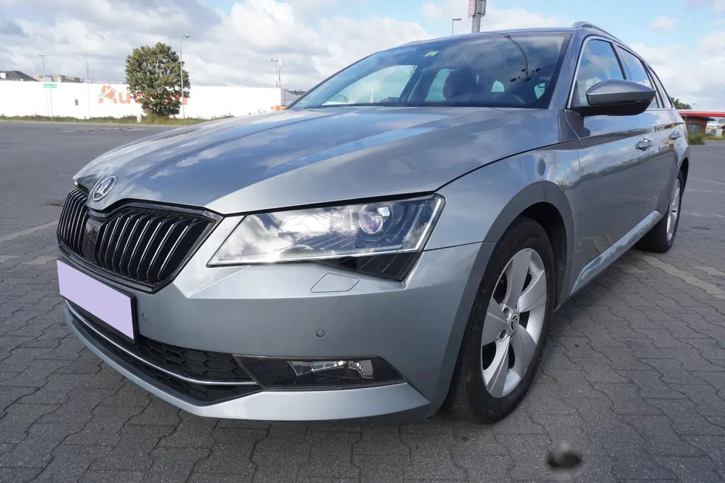 Zdjęcie: 2016 Skoda Superb