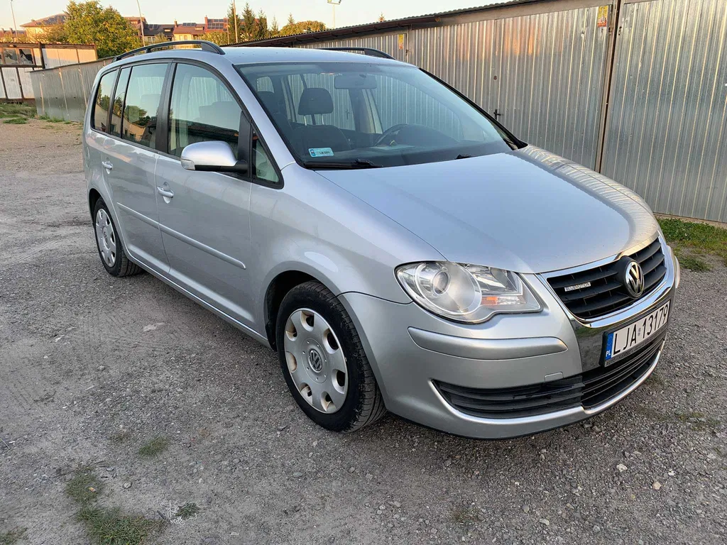 Zdjęcie: 2008 Volkswagen Touran