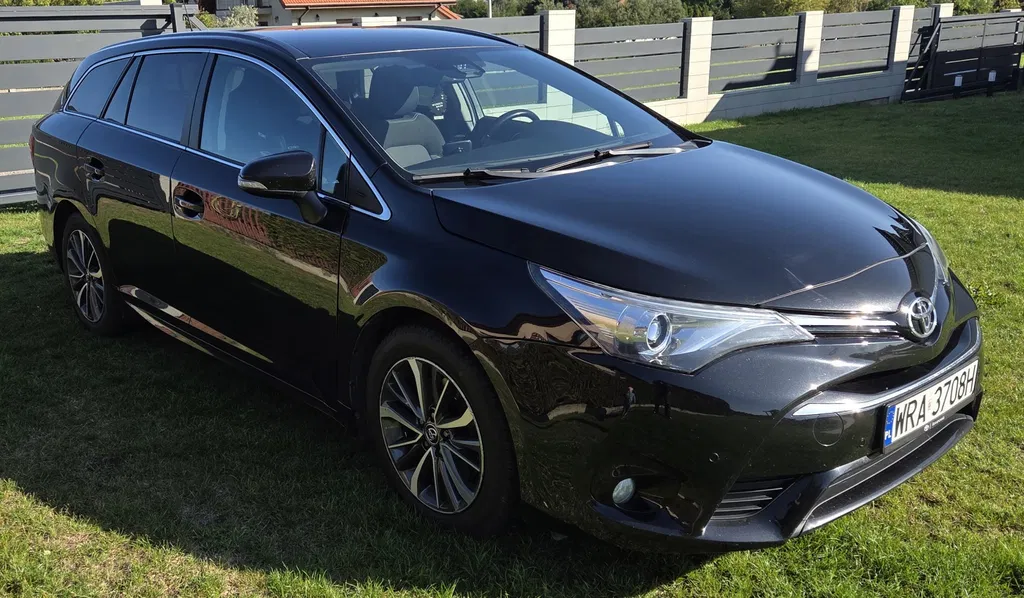 Zdjęcie: 2016 Toyota Avensis