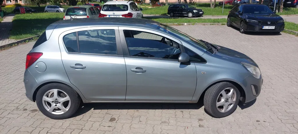 Zdjęcie: 2011 Opel Corsa