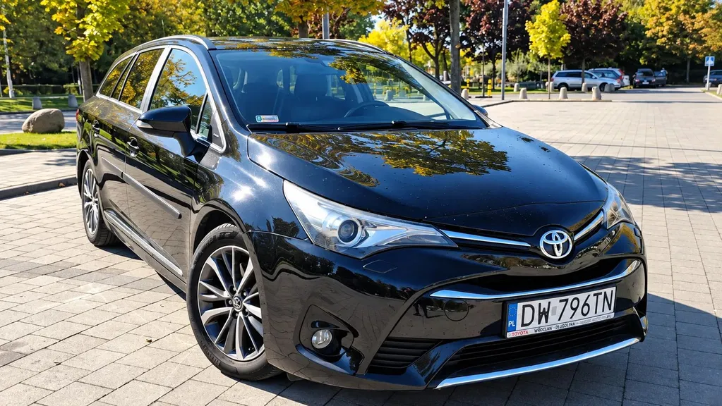 Zdjęcie: 2015 Toyota Avensis
