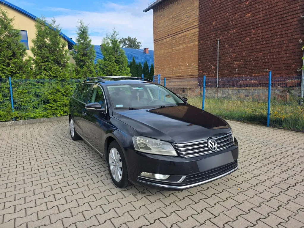 Zdjęcie: 2011 Volkswagen Passat