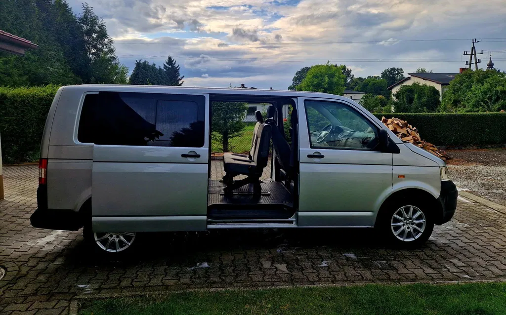 Zdjęcie: 2006 Volkswagen Caravelle