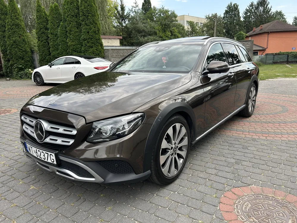 Zdjęcie: 2017 Mercedes-Benz E Klasa