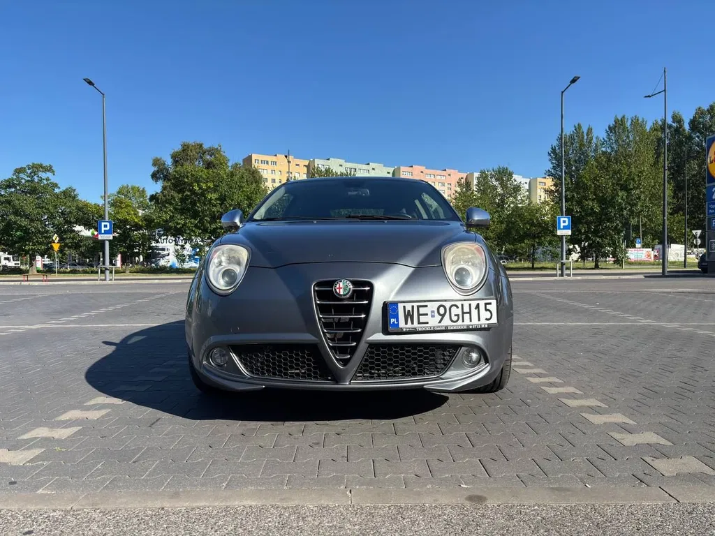 Zdjęcie: 2009 Alfa Romeo Mito