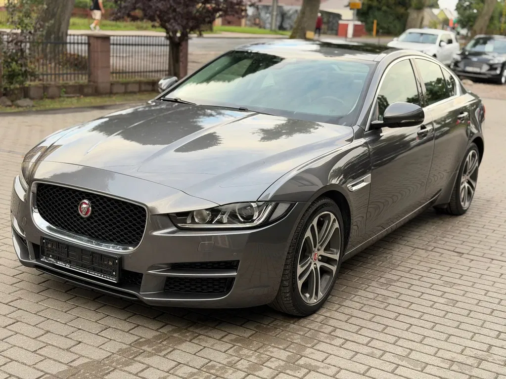 Zdjęcie: 2016 Jaguar XE