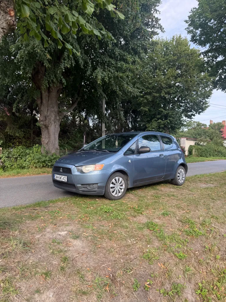 Zdjęcie: 2009 Mitsubishi Colt