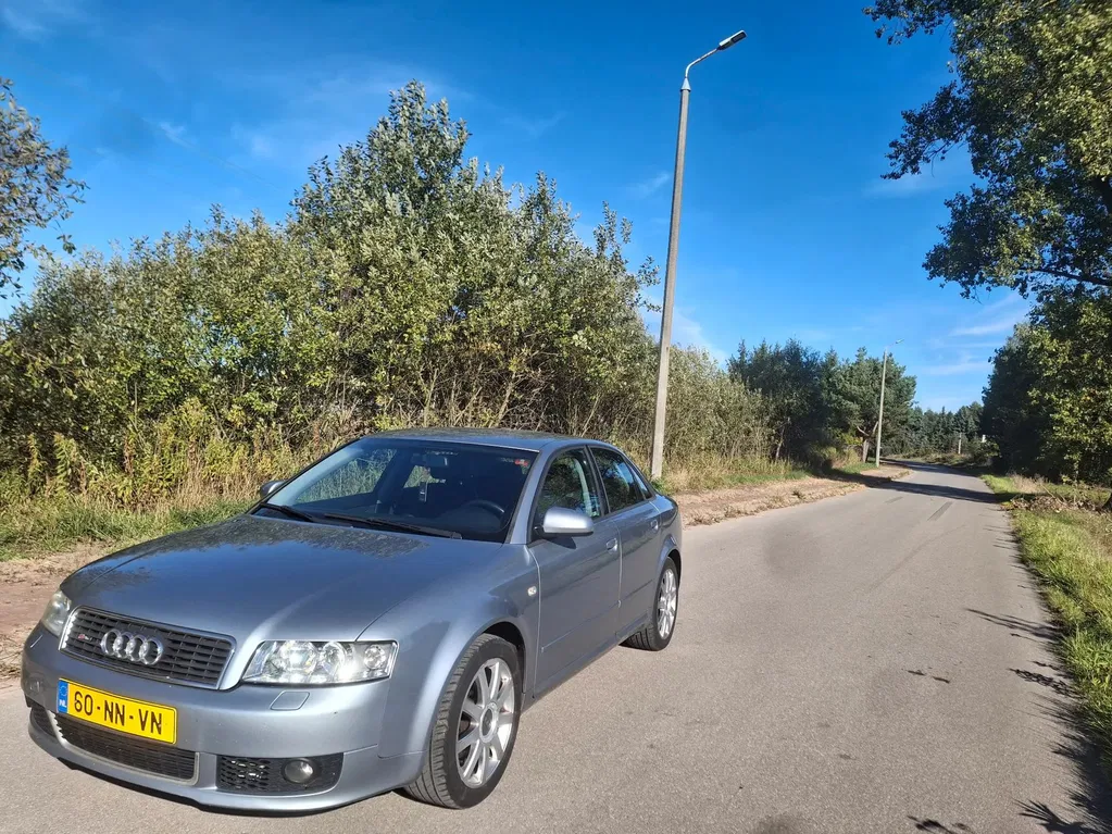 Zdjęcie: 2004 Audi A4Limousine