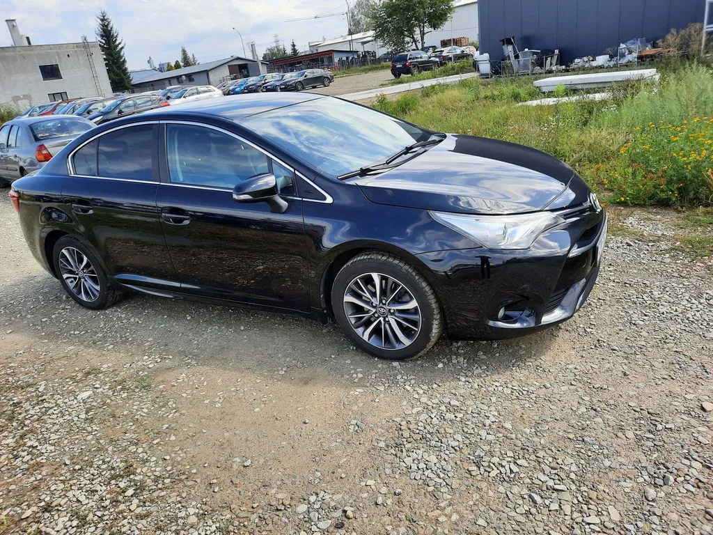Zdjęcie: 2015 Toyota Avensis