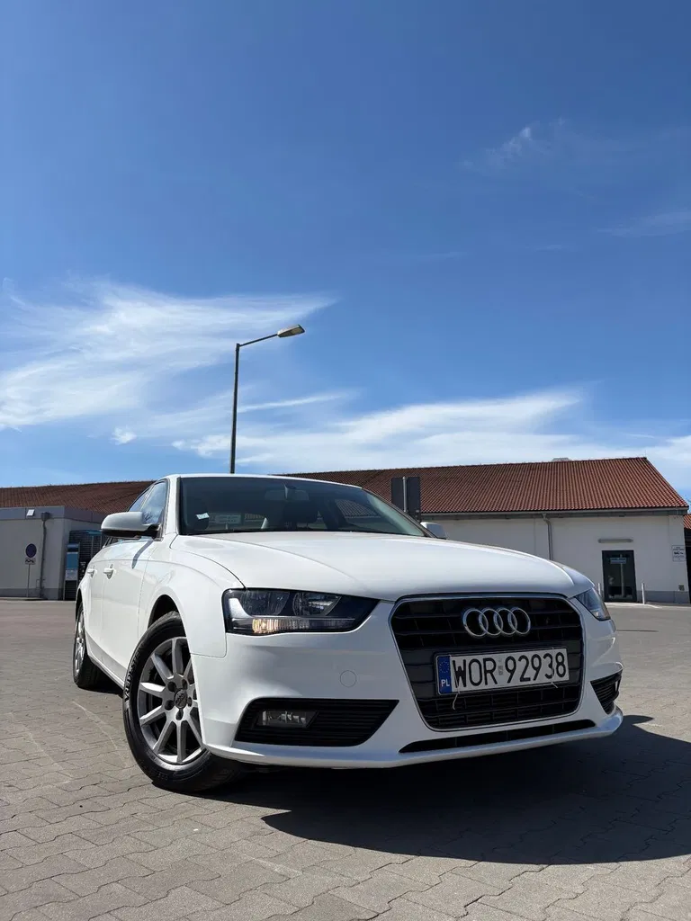 Zdjęcie: 2013 Audi A4Limousine