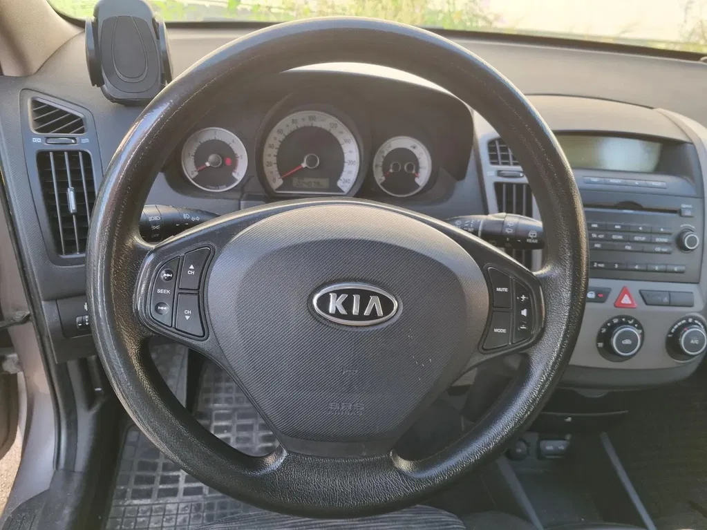 Zdjęcie: 2008 Kia Cee'd