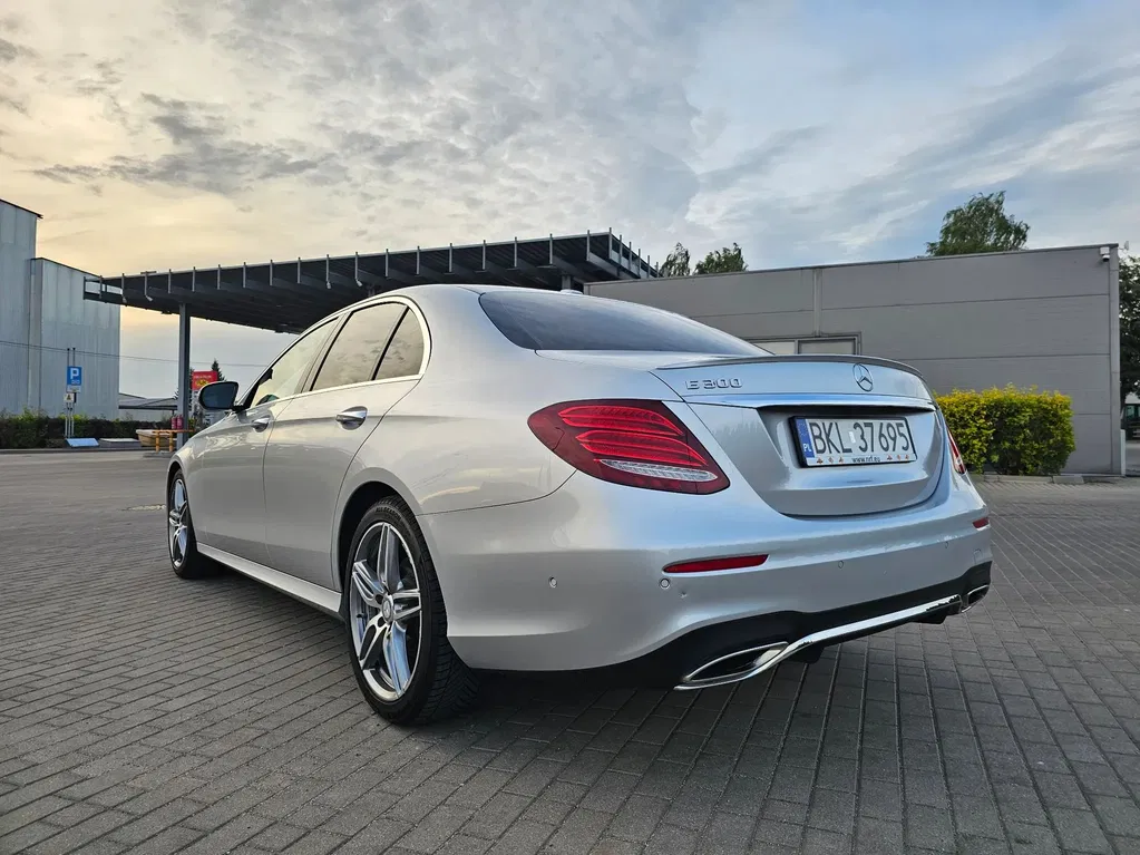 Zdjęcie: 2017 Mercedes-Benz E Klasa