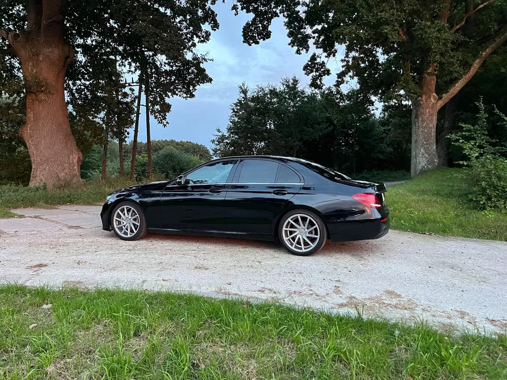 Zdjęcie: 2016 Mercedes-Benz E Klasa