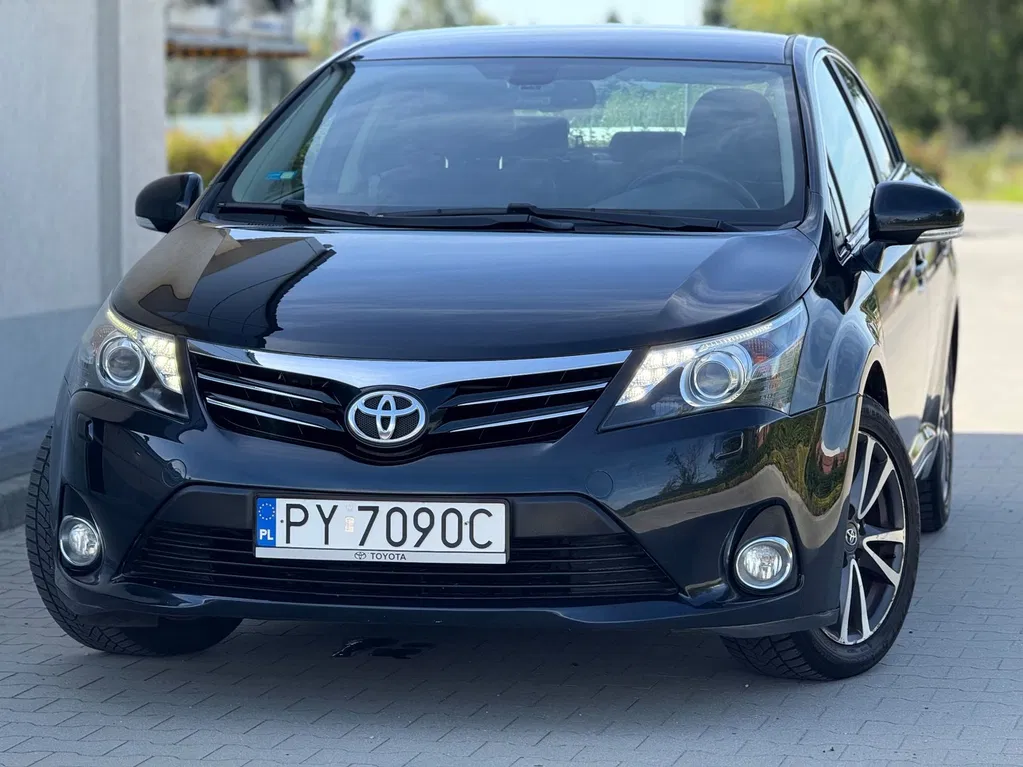 Zdjęcie: 2012 Toyota Avensis
